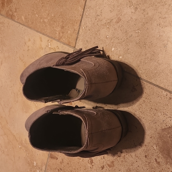 Suede low shoe boots with fringe 7.5 - Picture 3 of 5